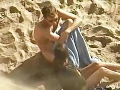 Siyah kadın striptizci okşayarak.p7comment türkçe çeviri porno izle